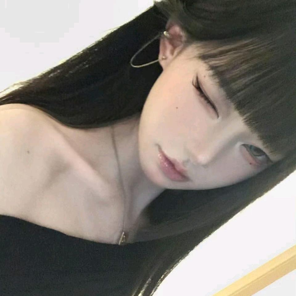 @烦烦烦烦L