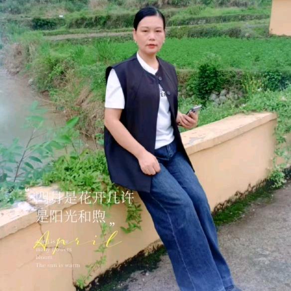 . ✯.  简.安.  ☪︎