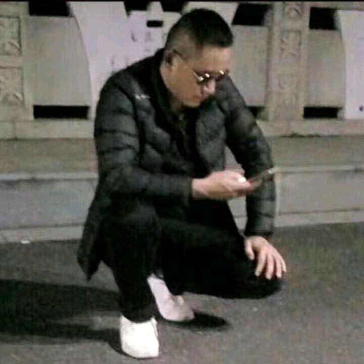 成。