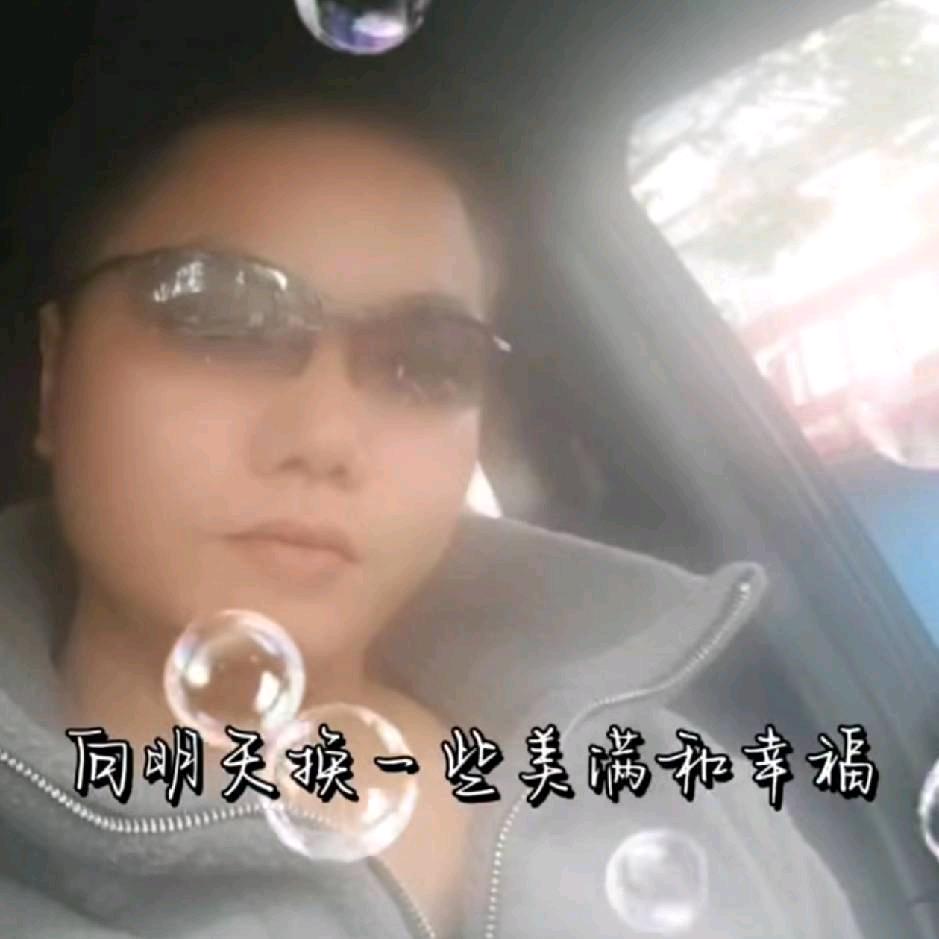 吊着奶甁走世界