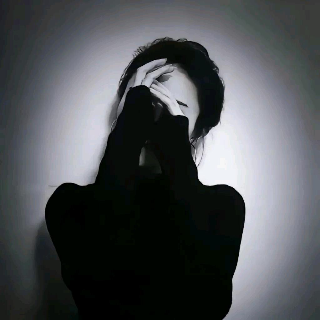 ꪔ̤̮达咩兔困困魚.⛈