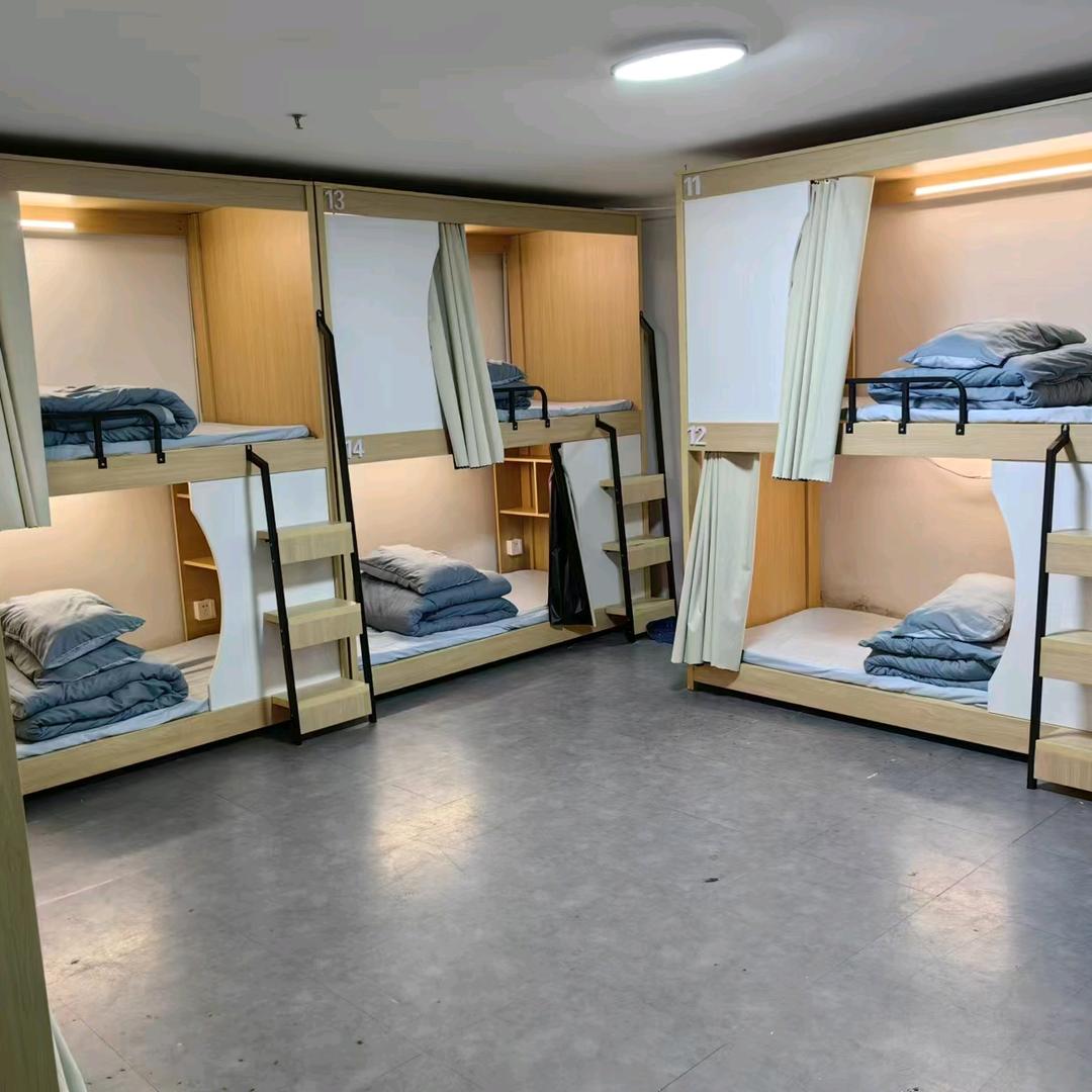 小石头青年旅舍