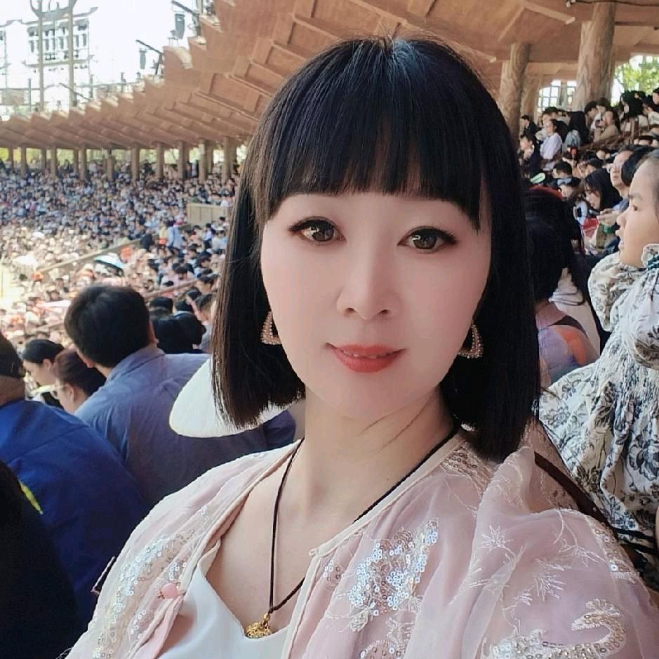 鹤壁长俊通讯王丽娟