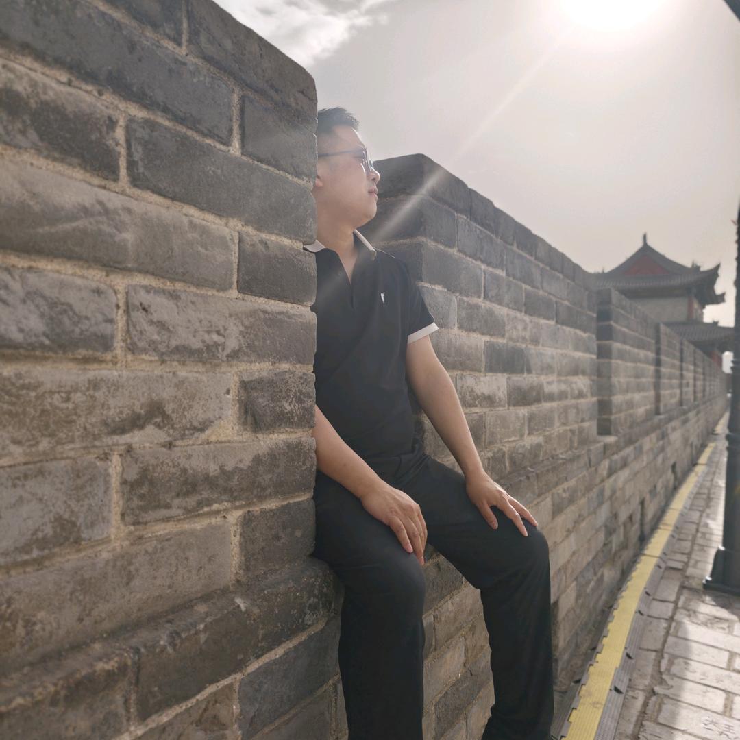 到处耍的勇哥