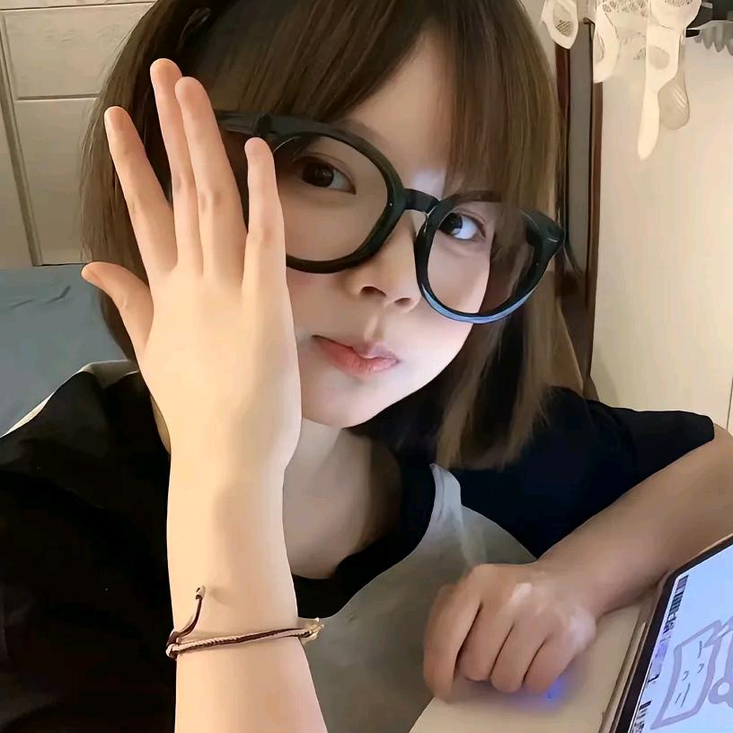 小涵.
