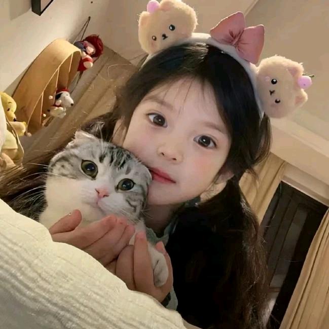 Vivi.