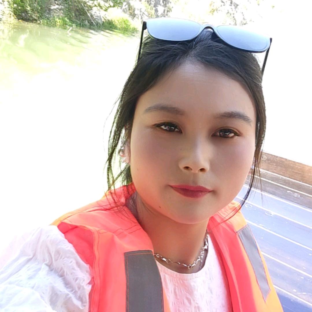 强颜欢笑