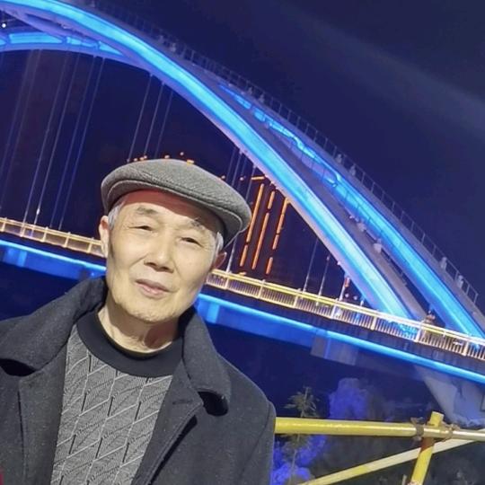 江滨上城