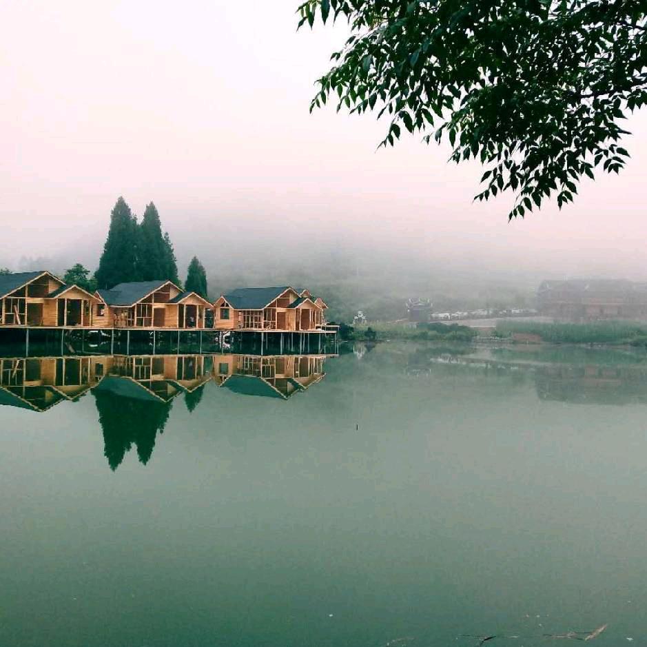 西拉部水上民宿