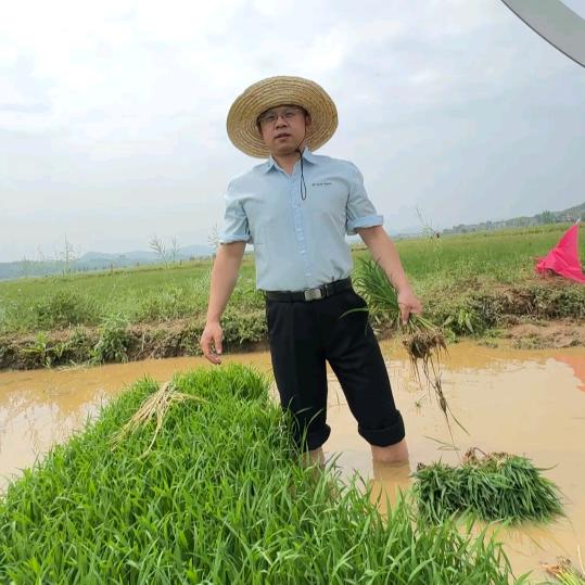 江西驻村第一书记*子飞鱼