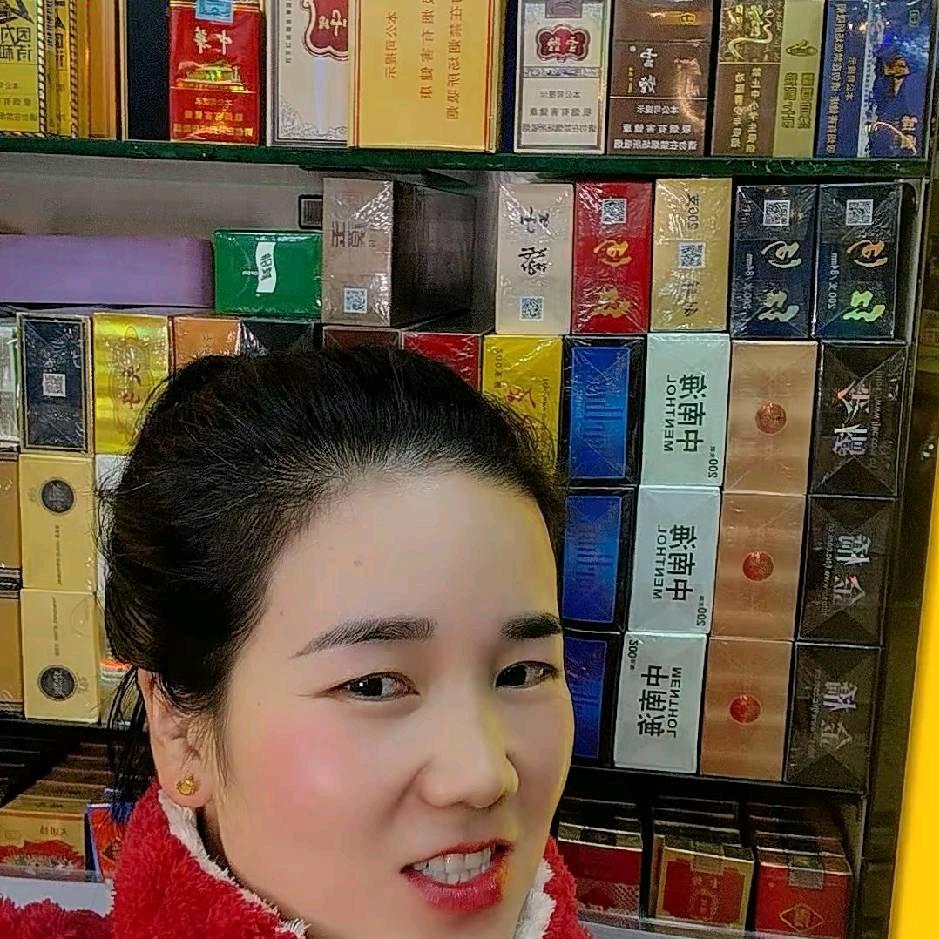 便利店老板娘