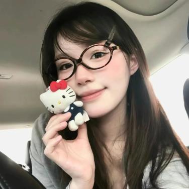 纯情忧郁的高冷霸总爱上性感爆浆的大母蟑螂