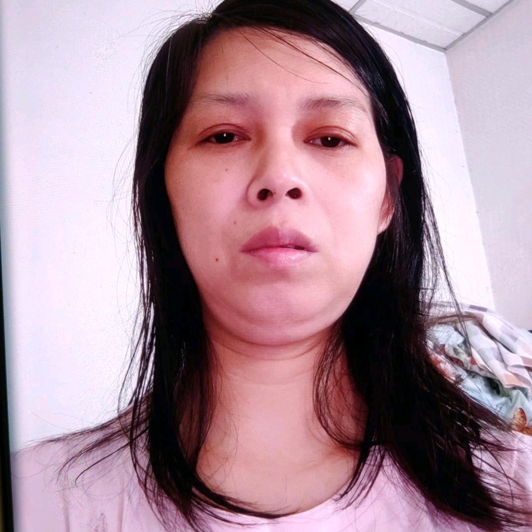 何红19571787521