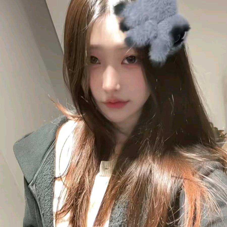 伊伊