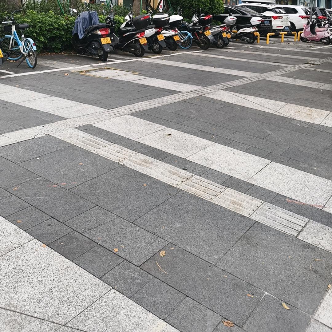 哼，随便