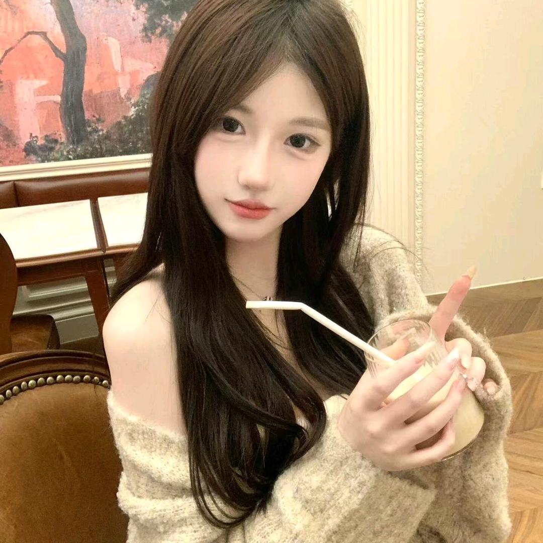 蓝鲸🐋兰兰_Alaia