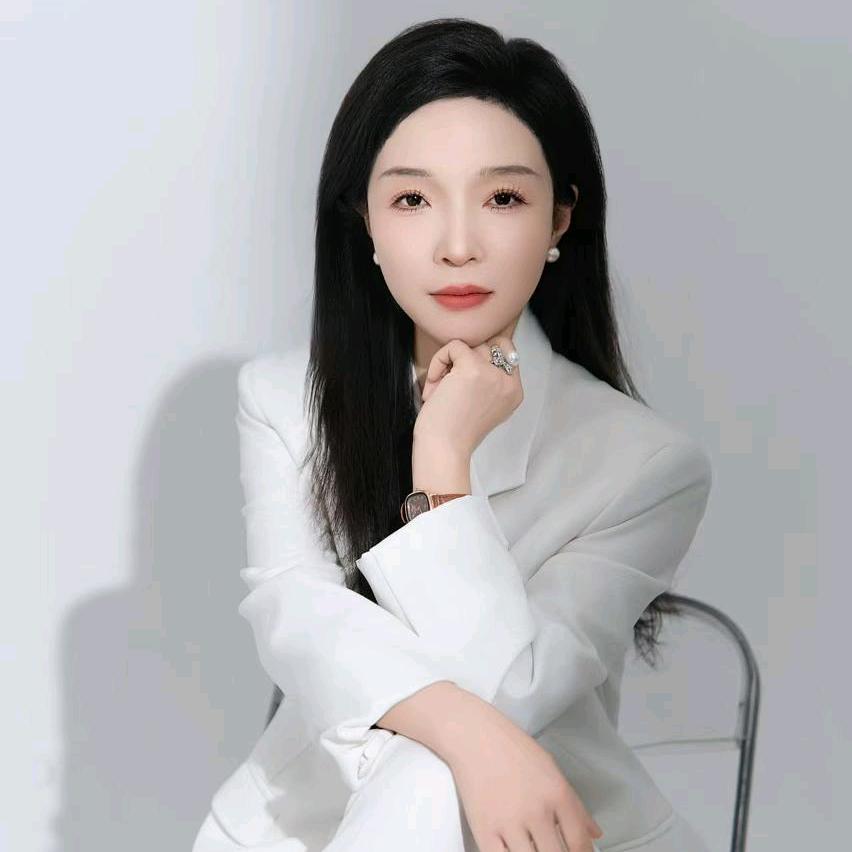 画眉毛的小萌
