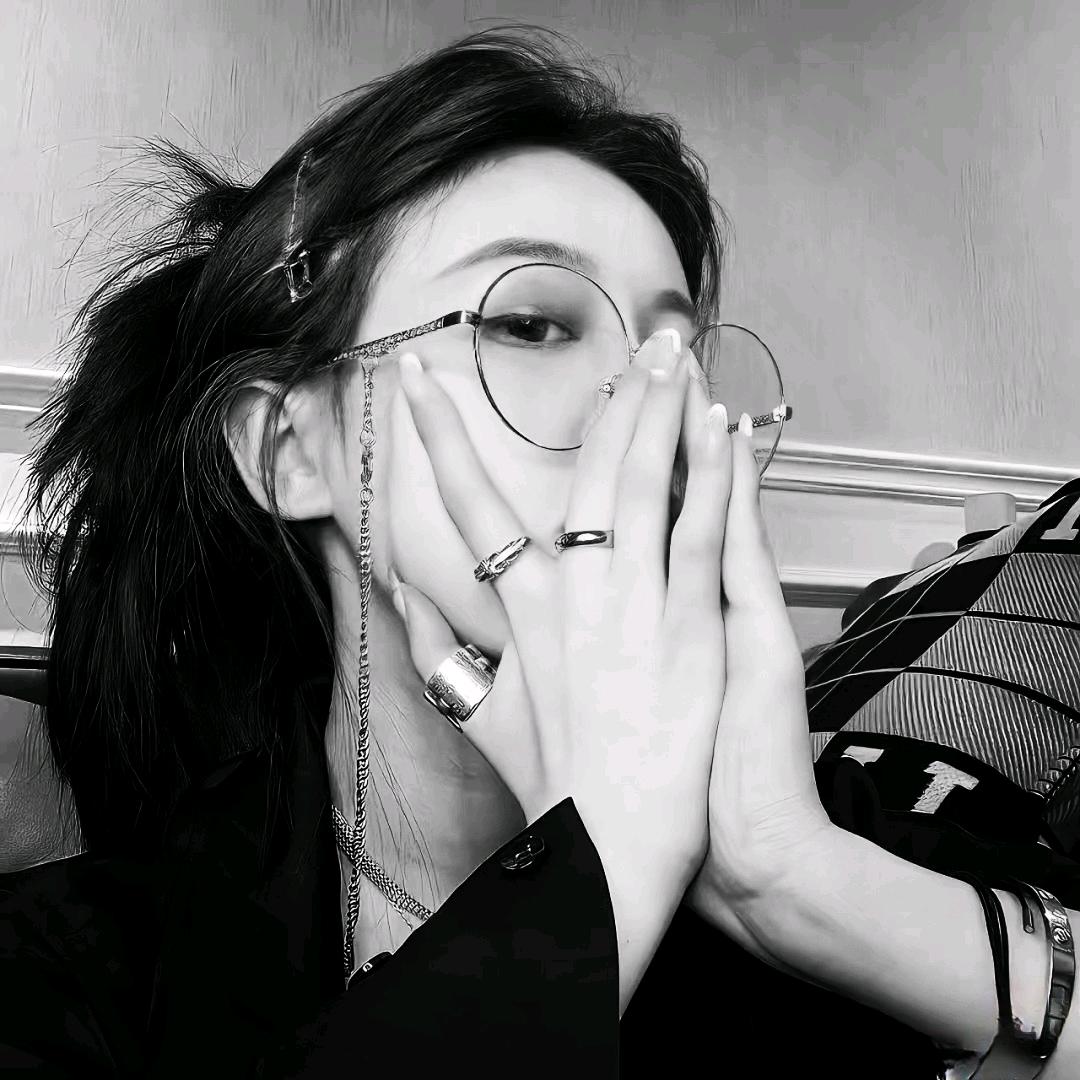 ʚ 心一 ɞ