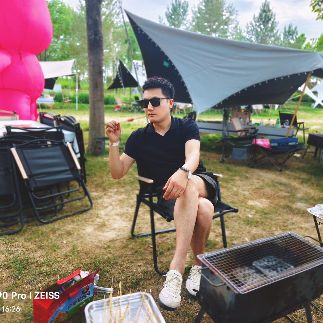 谷文刚（专业纸箱礼盒订制）