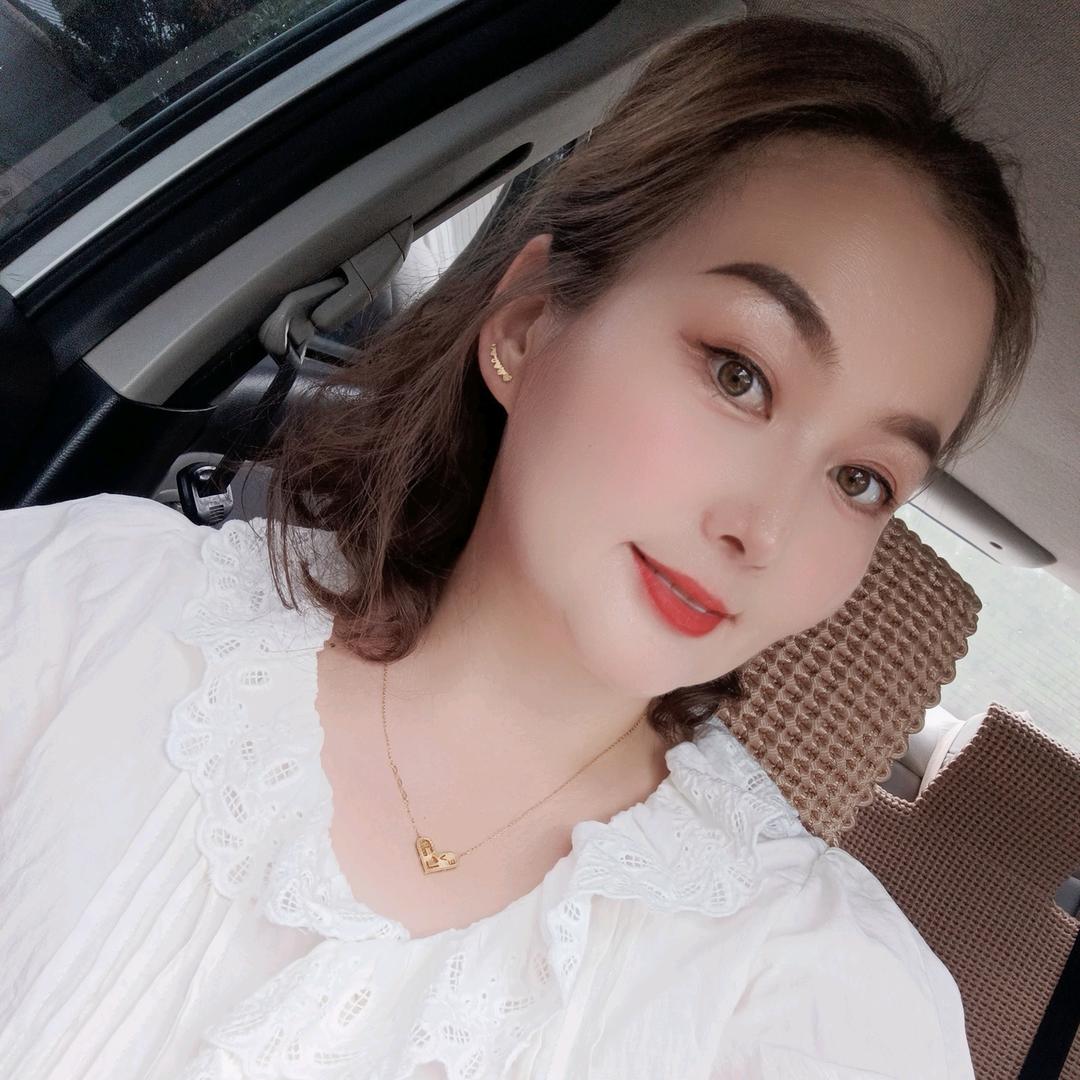 佳佳