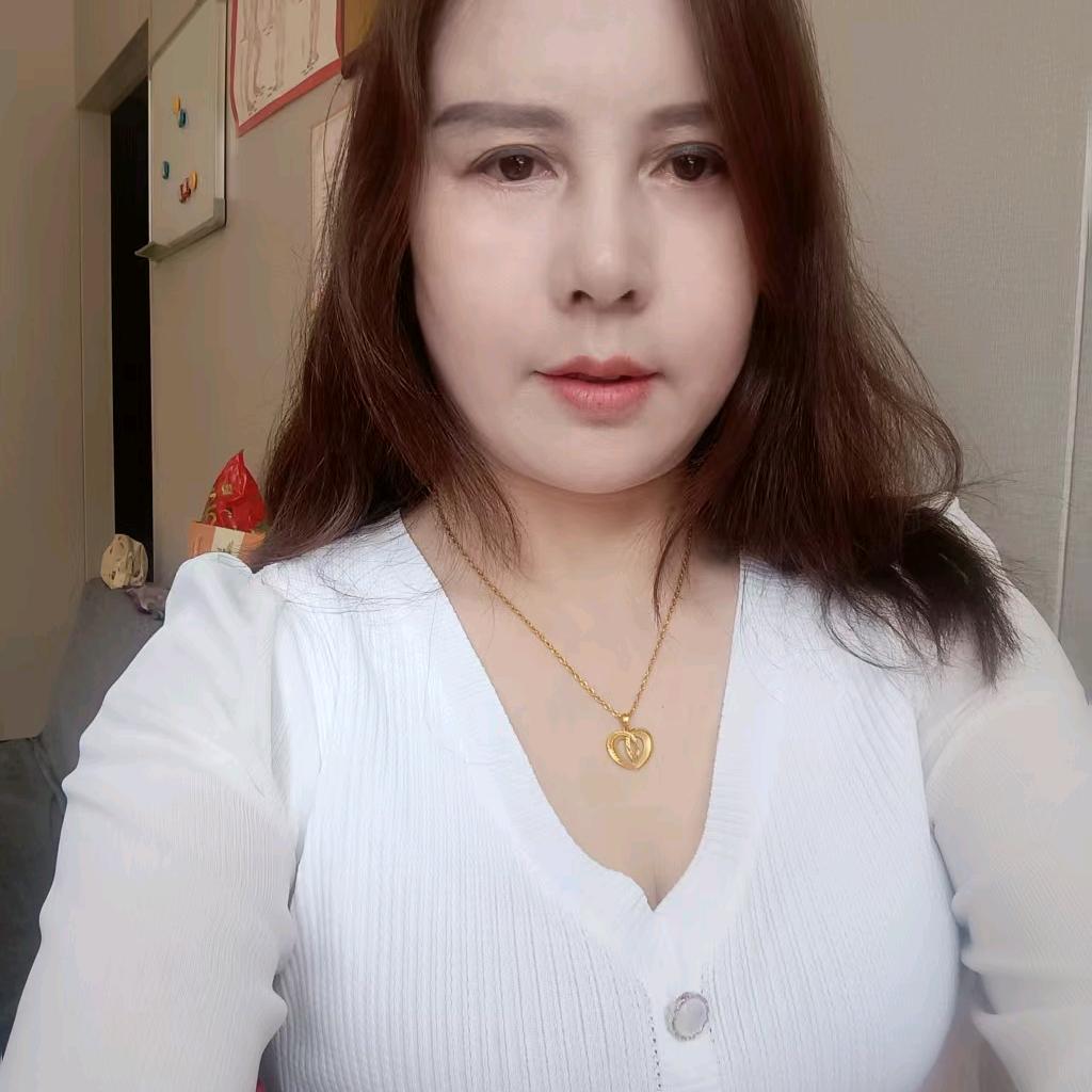 开心。。下午1点20开播