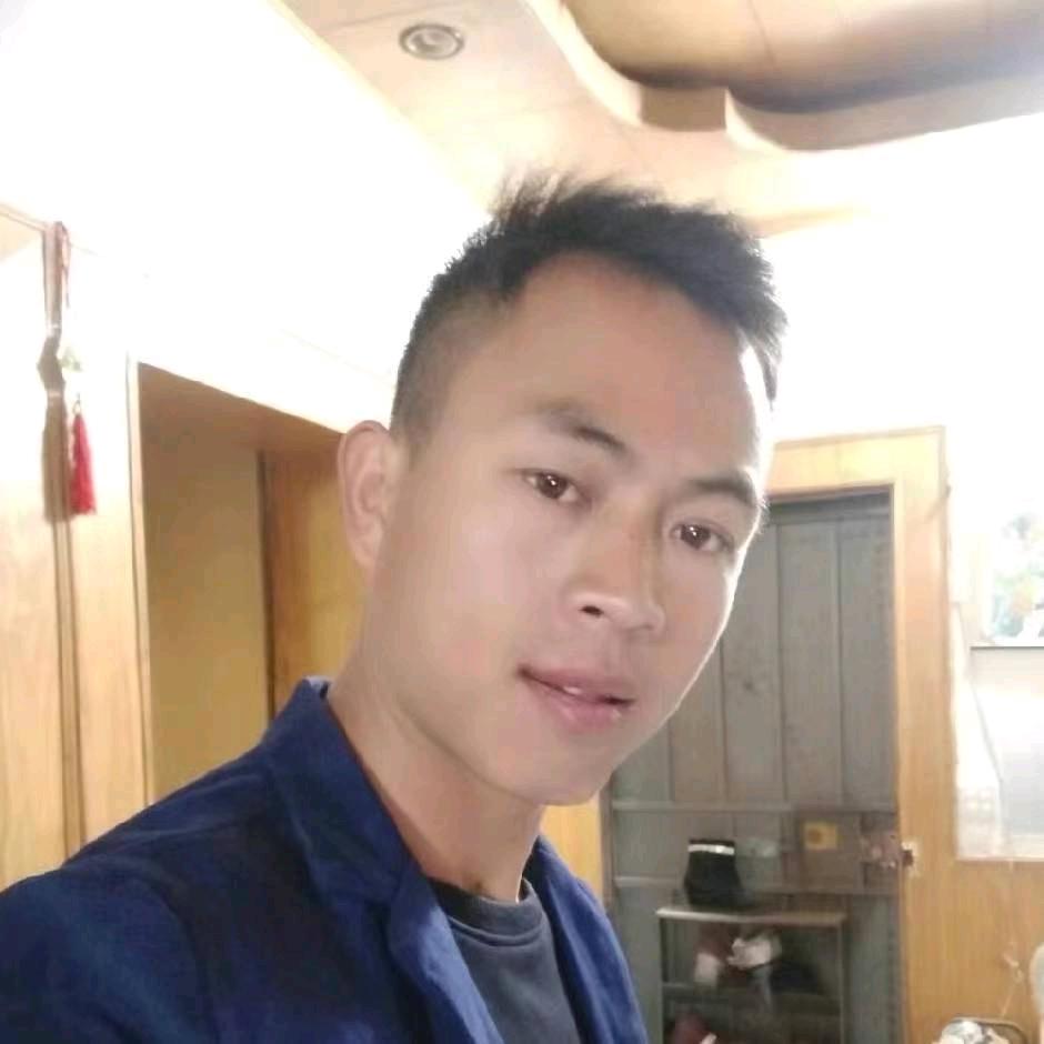 （@大方贴砖 ）小王