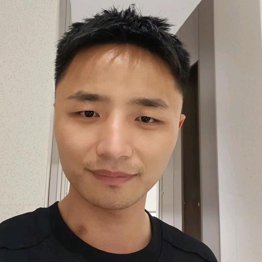 李佳航