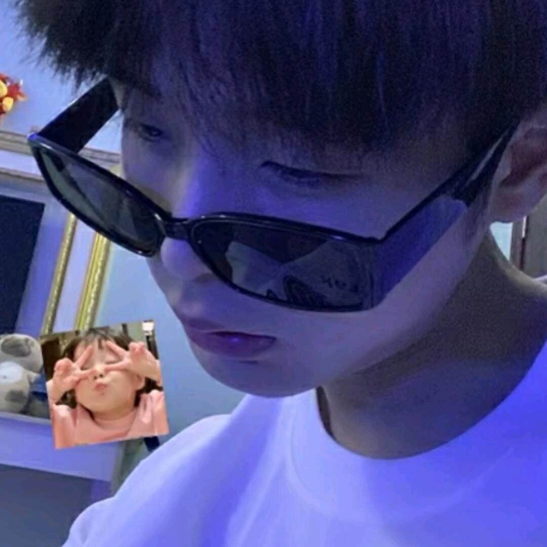 浅笑不语🎖🏂🏄