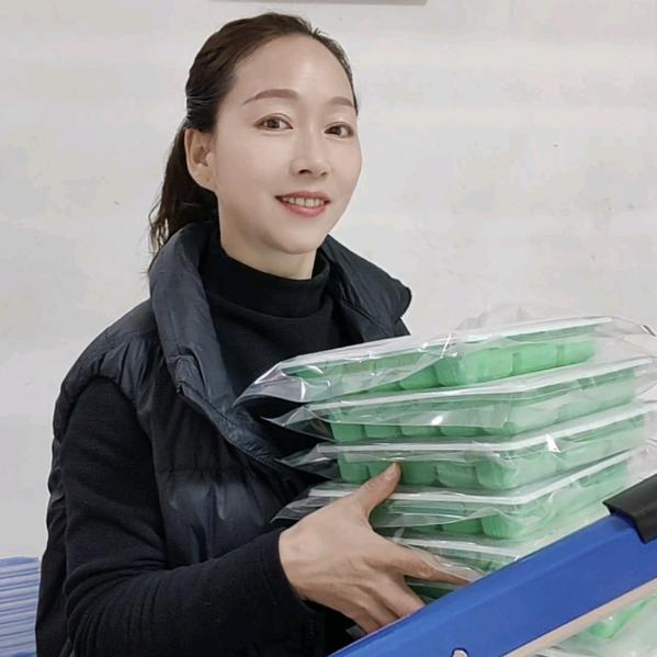 曹渝手工饺