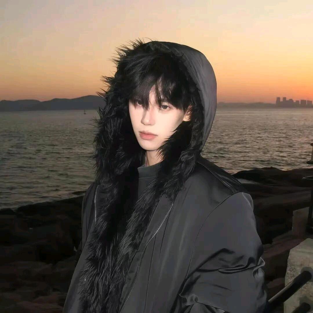 不戴眼镜的眼镜蛇