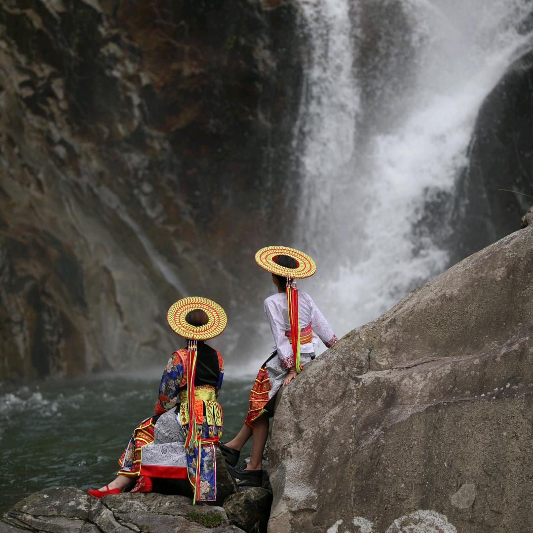 大花瑶景区揉水寒冰