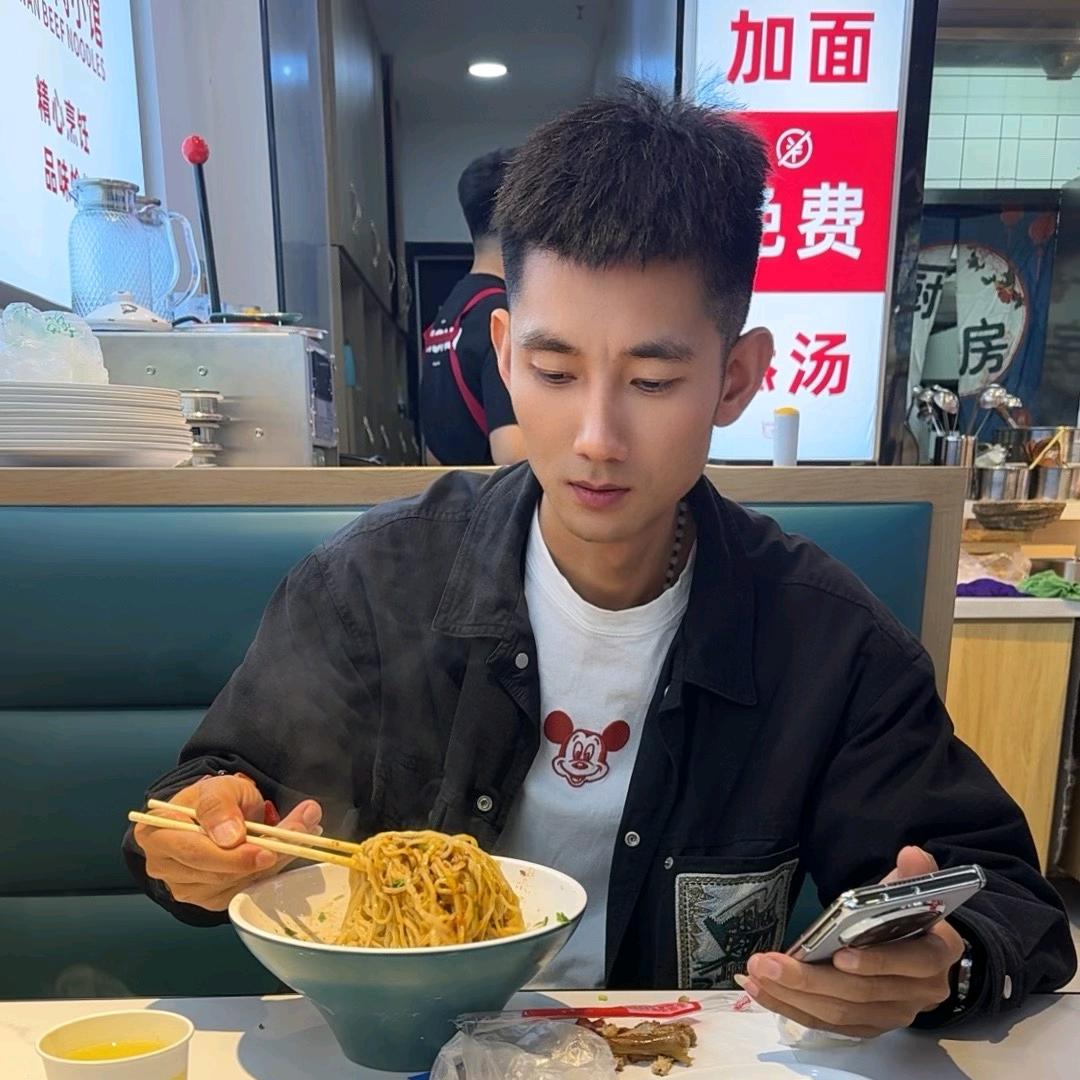 💫潇洒哥