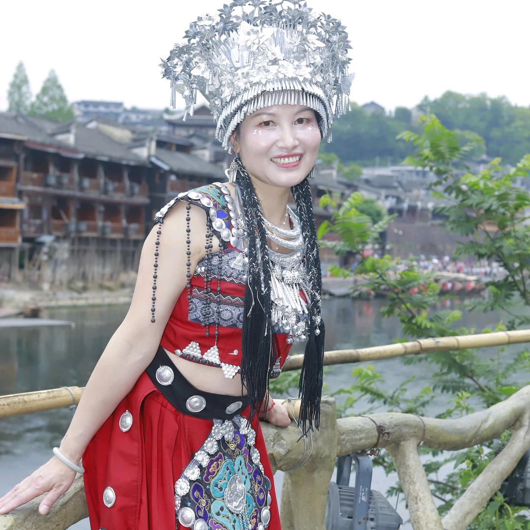 洞口香江家具张姐