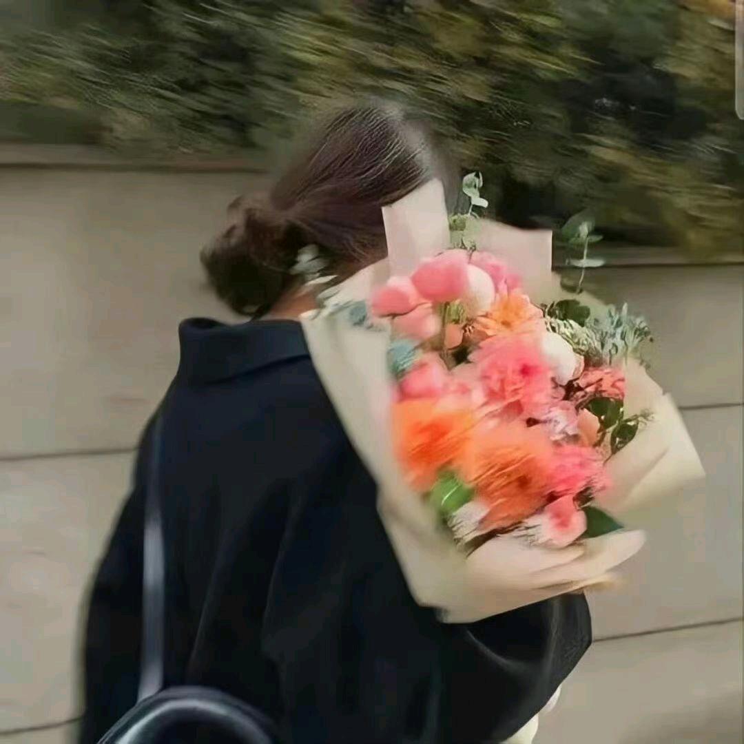 ♏桃桃🍑杨乐多☀