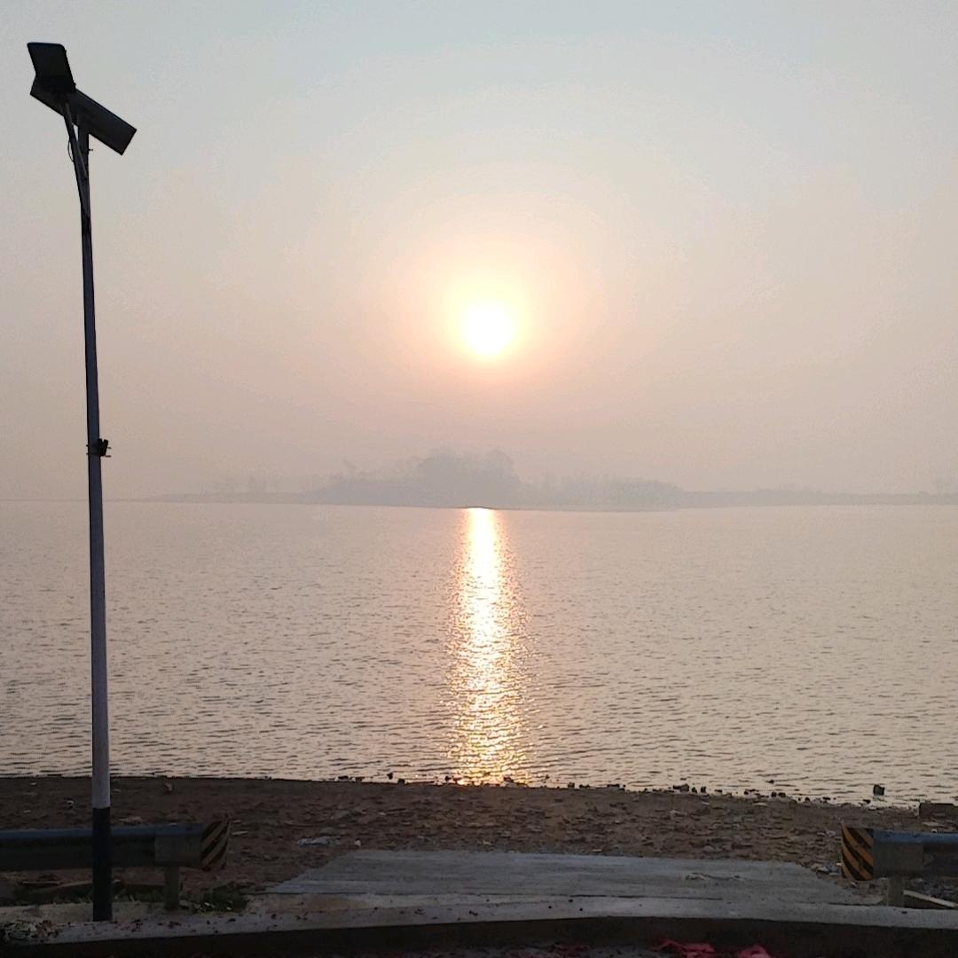 开心ദ്ദി˶•̀֊•́)✧🌻