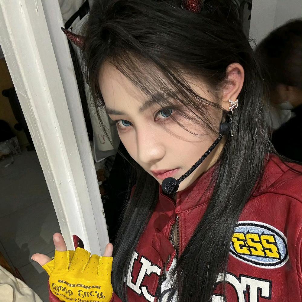 爱偷懒的小z