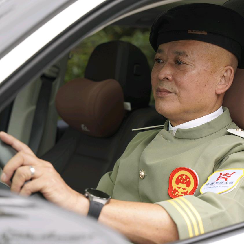 八哥餐饮任德明