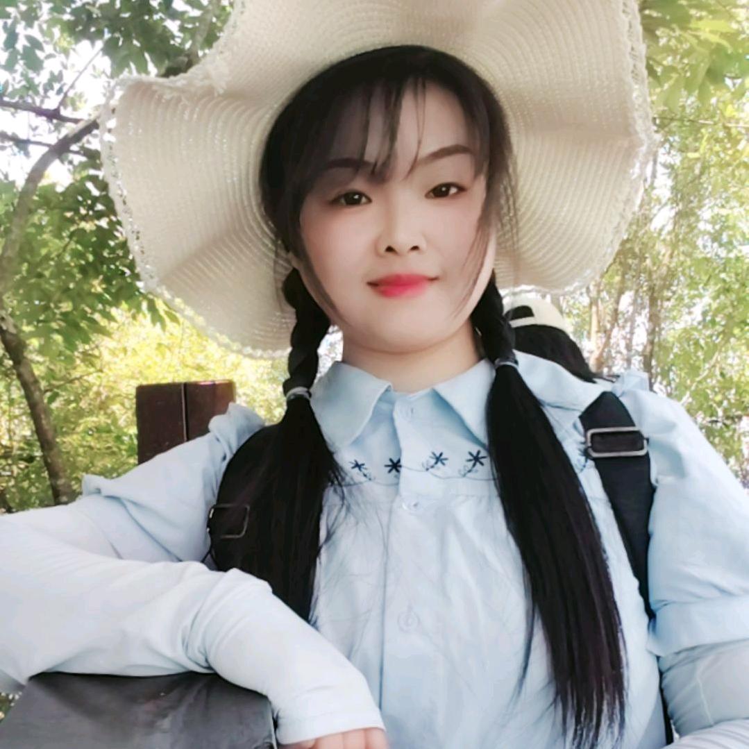 简单点😂᭄（圣象地板小凌花艺）