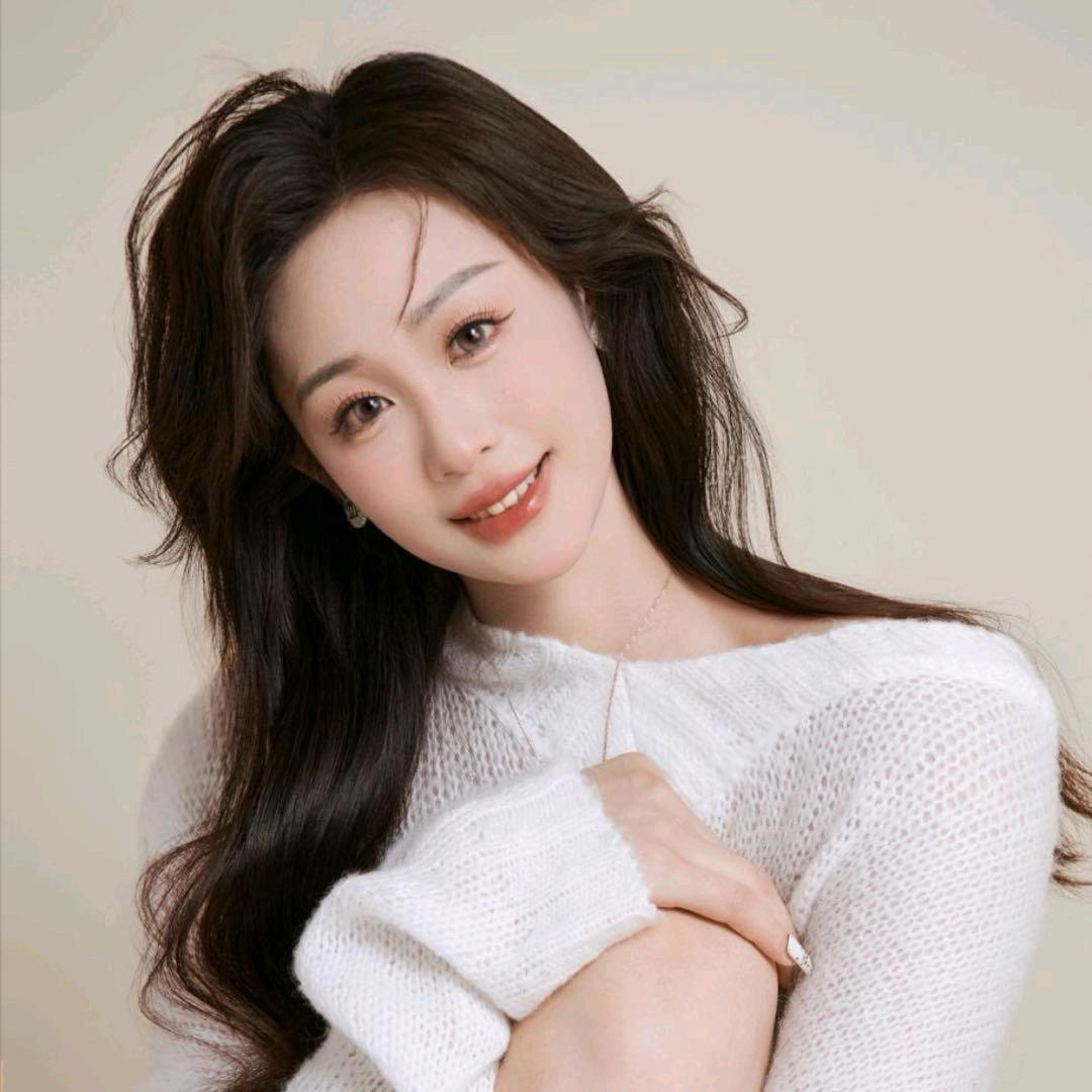 池潇潇穿搭分享