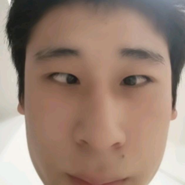 她。。。
