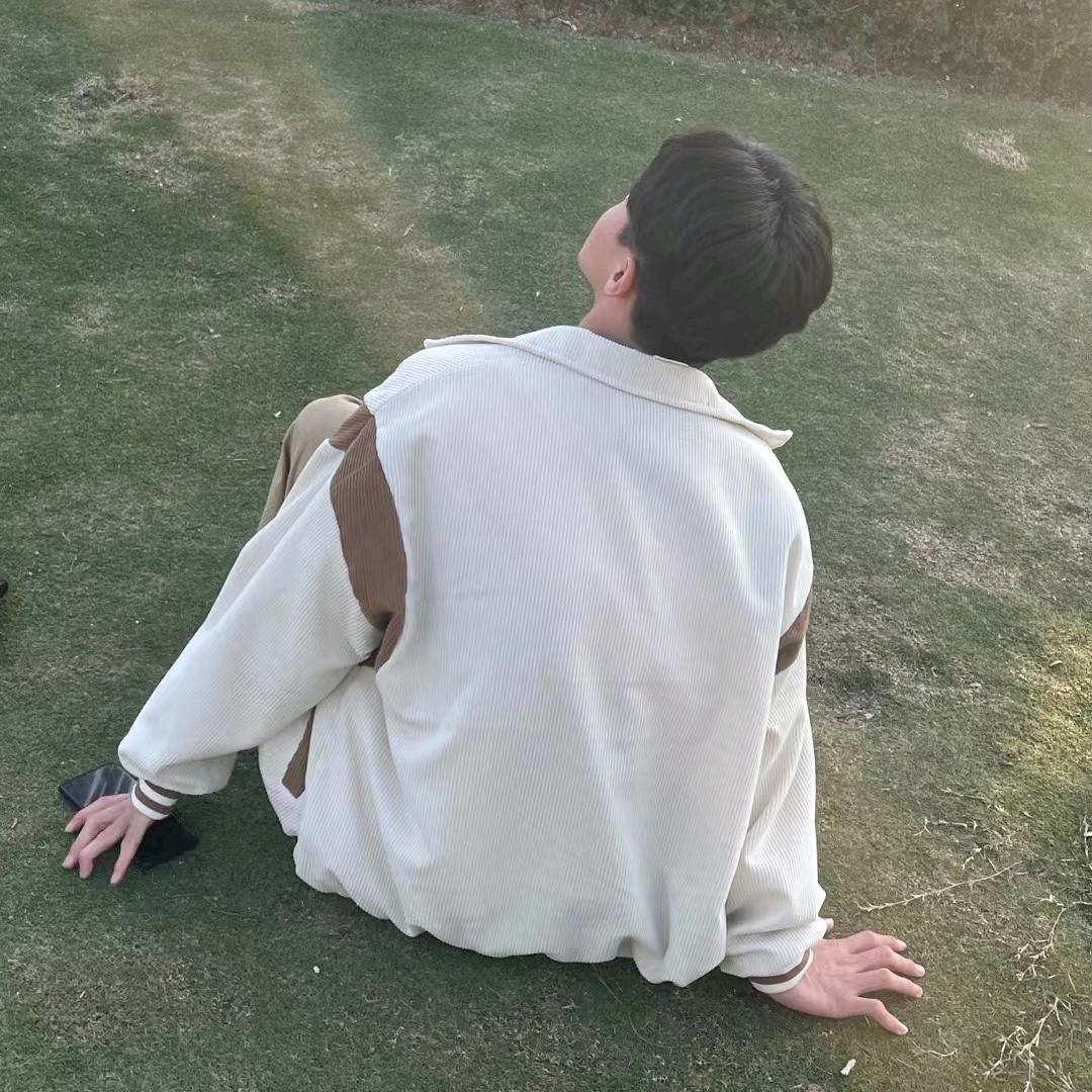 嫣然