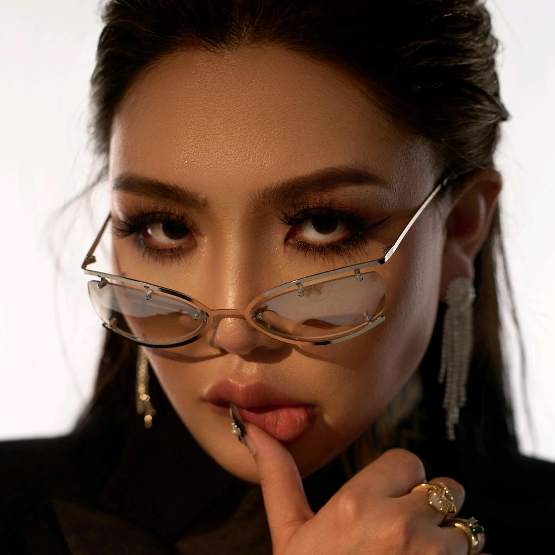 阿拉腾 美妆小屋