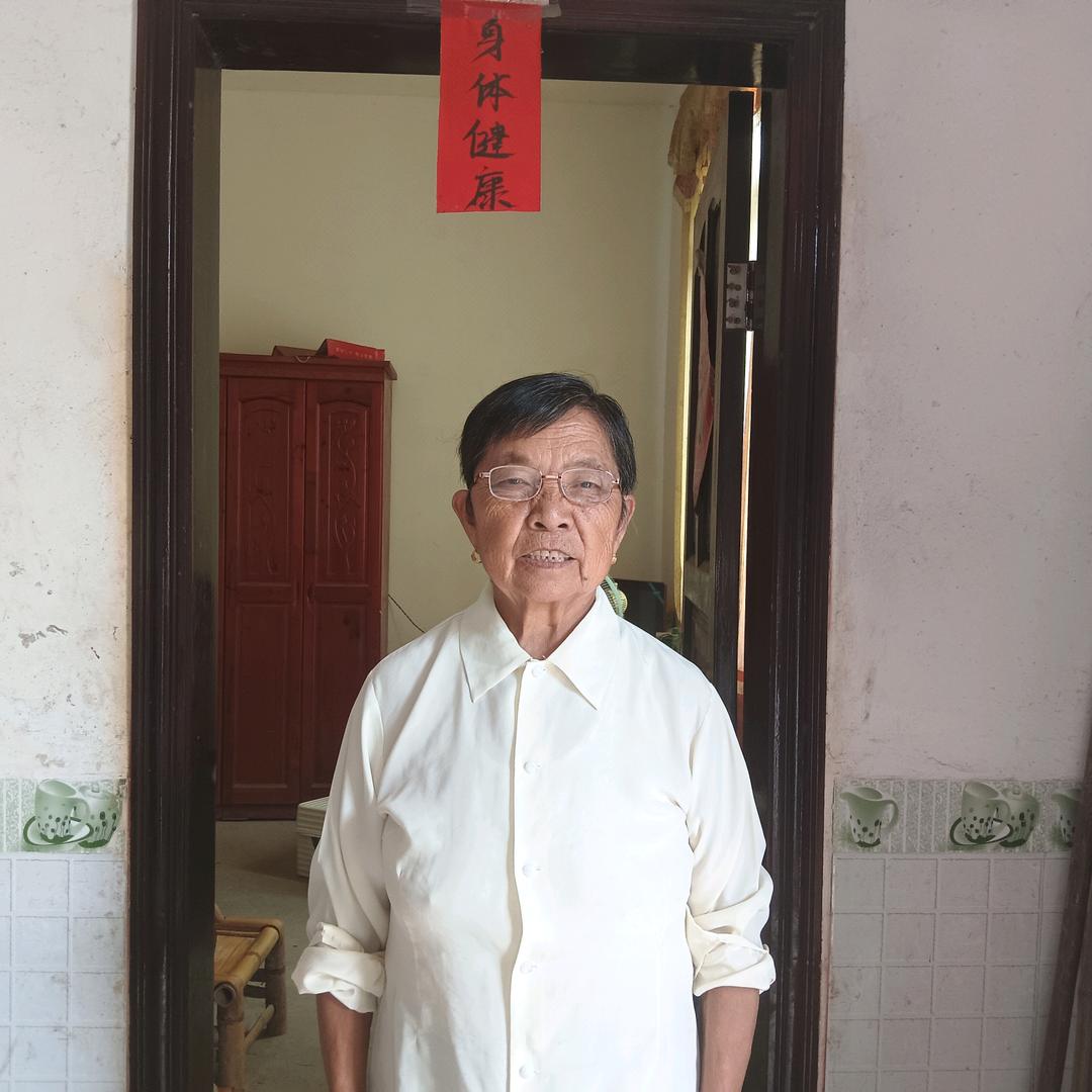 在？一起吃饭
