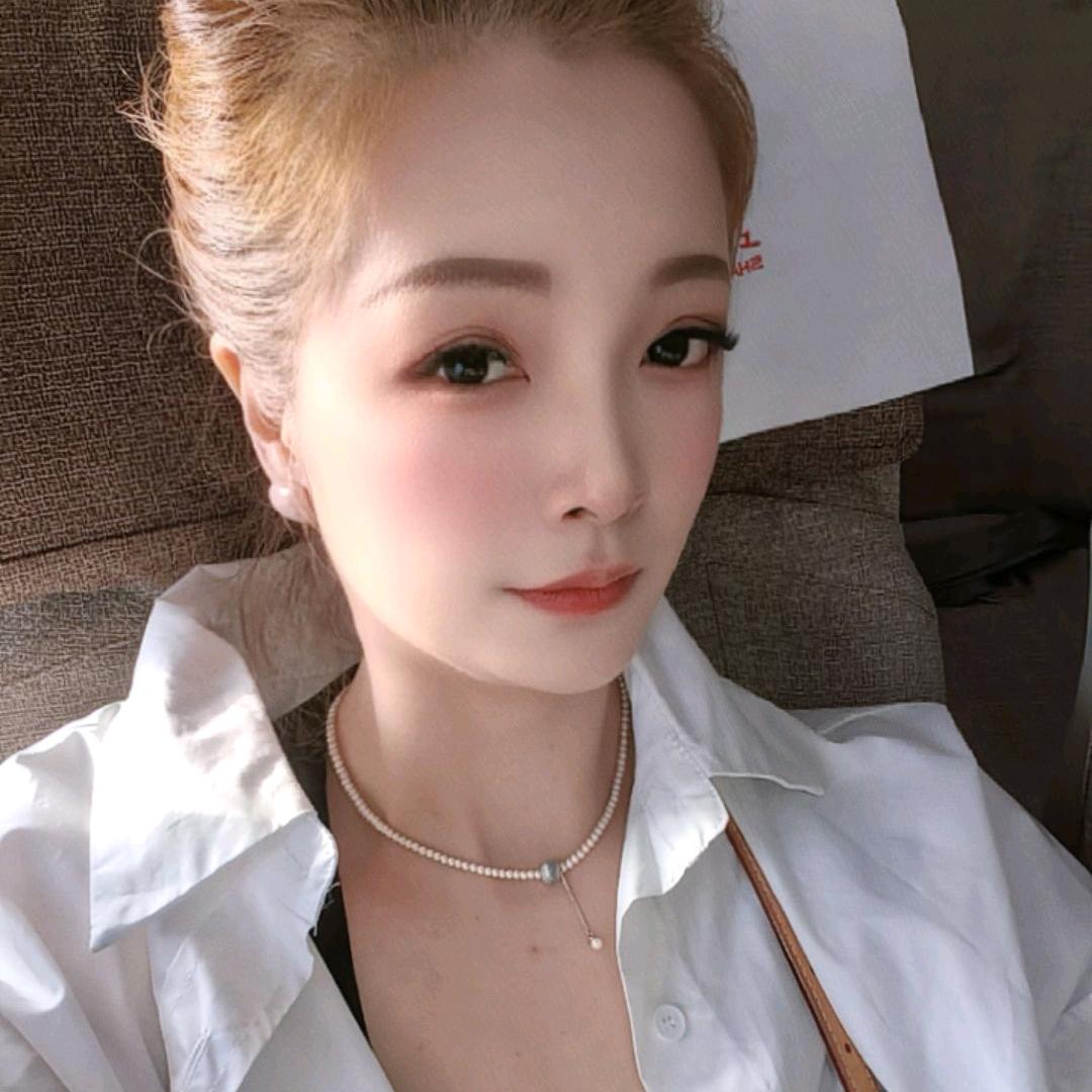 渔夫妻钢盆水煮鱼彩姐姐创始人