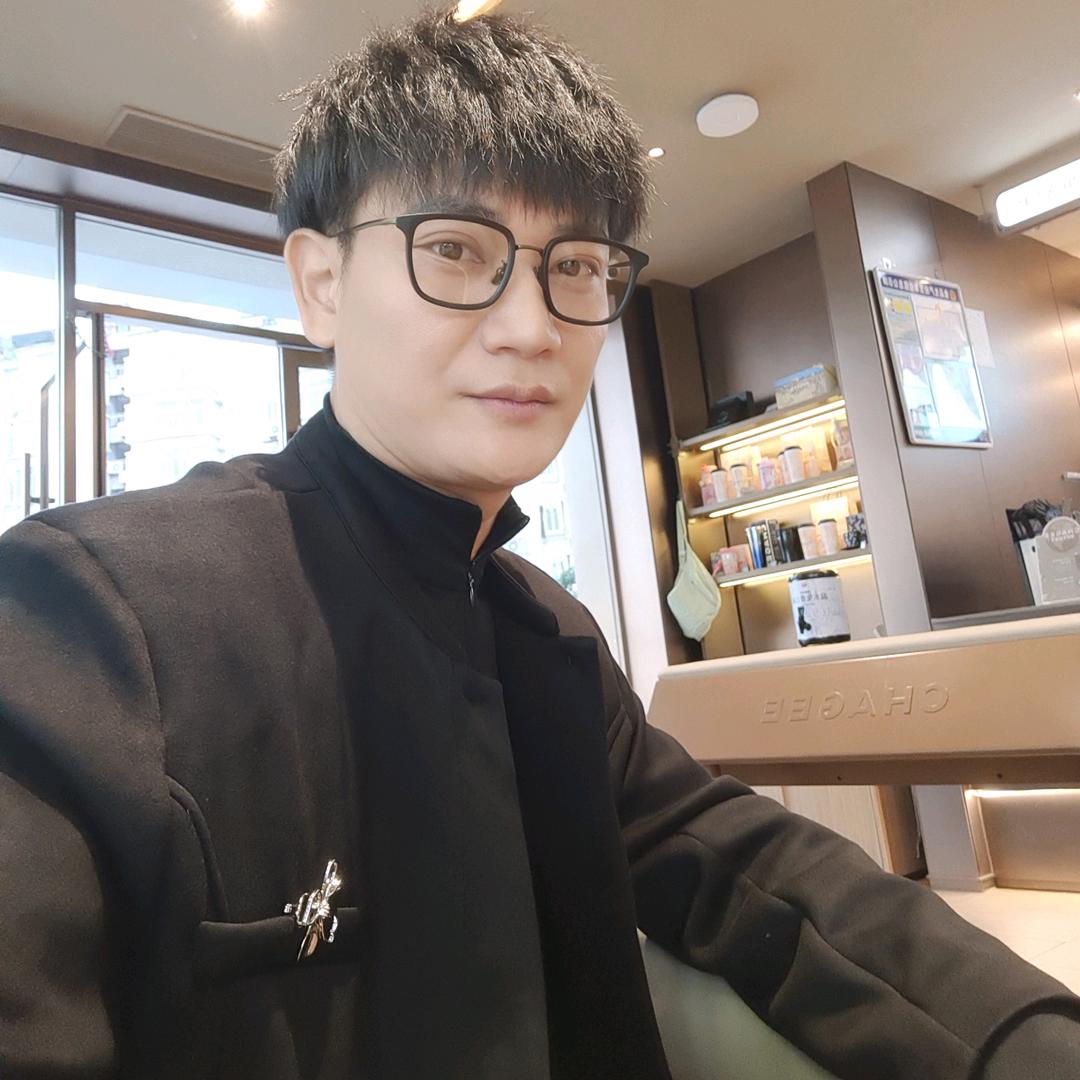 𝐀𝐊陌神ꦿ℘（私人号）