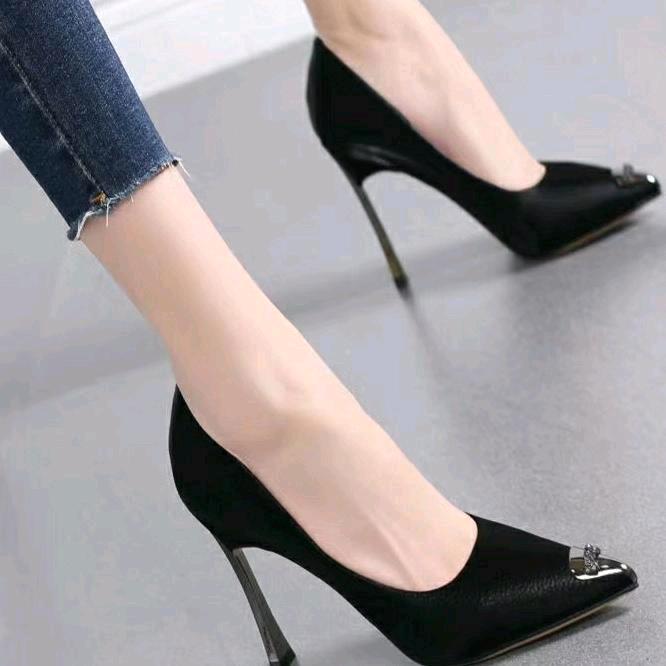 再见只是陌生人