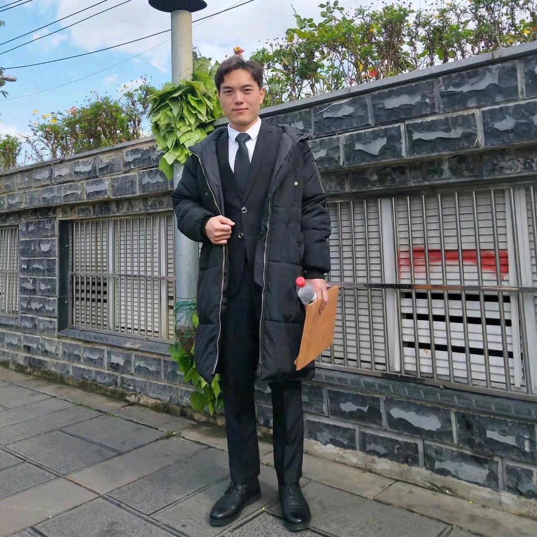 张万森