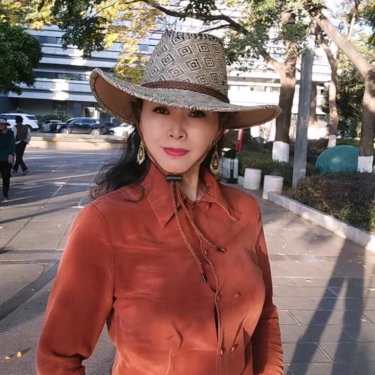 （娜姐旅居）古丽娜