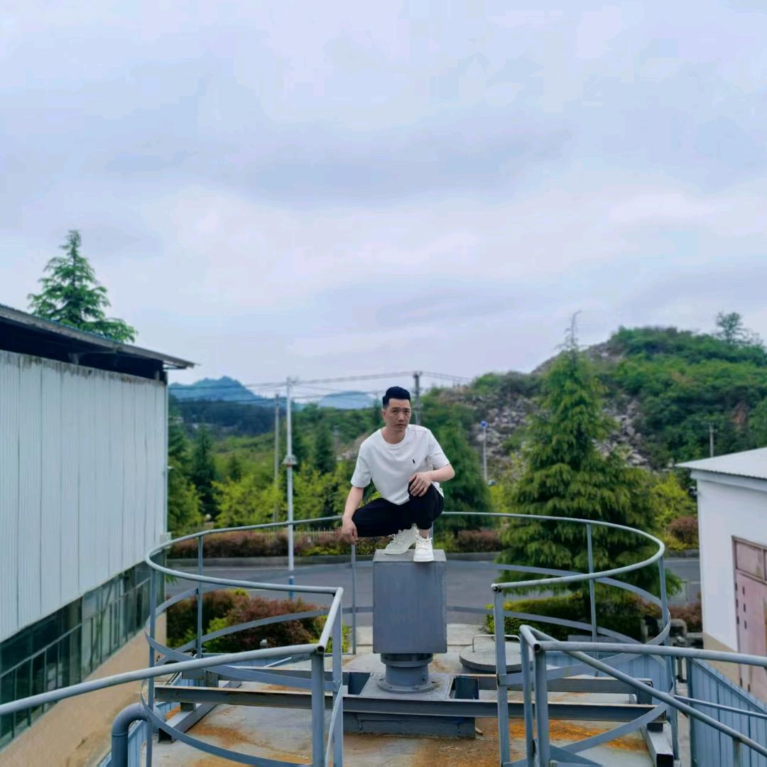 雨中慢步