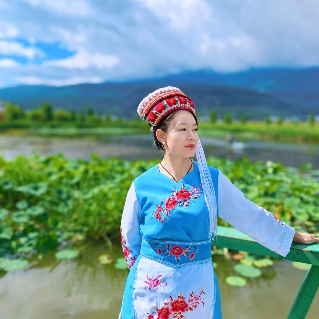 施小丫🎤早6:30首播《周五周六休息》
